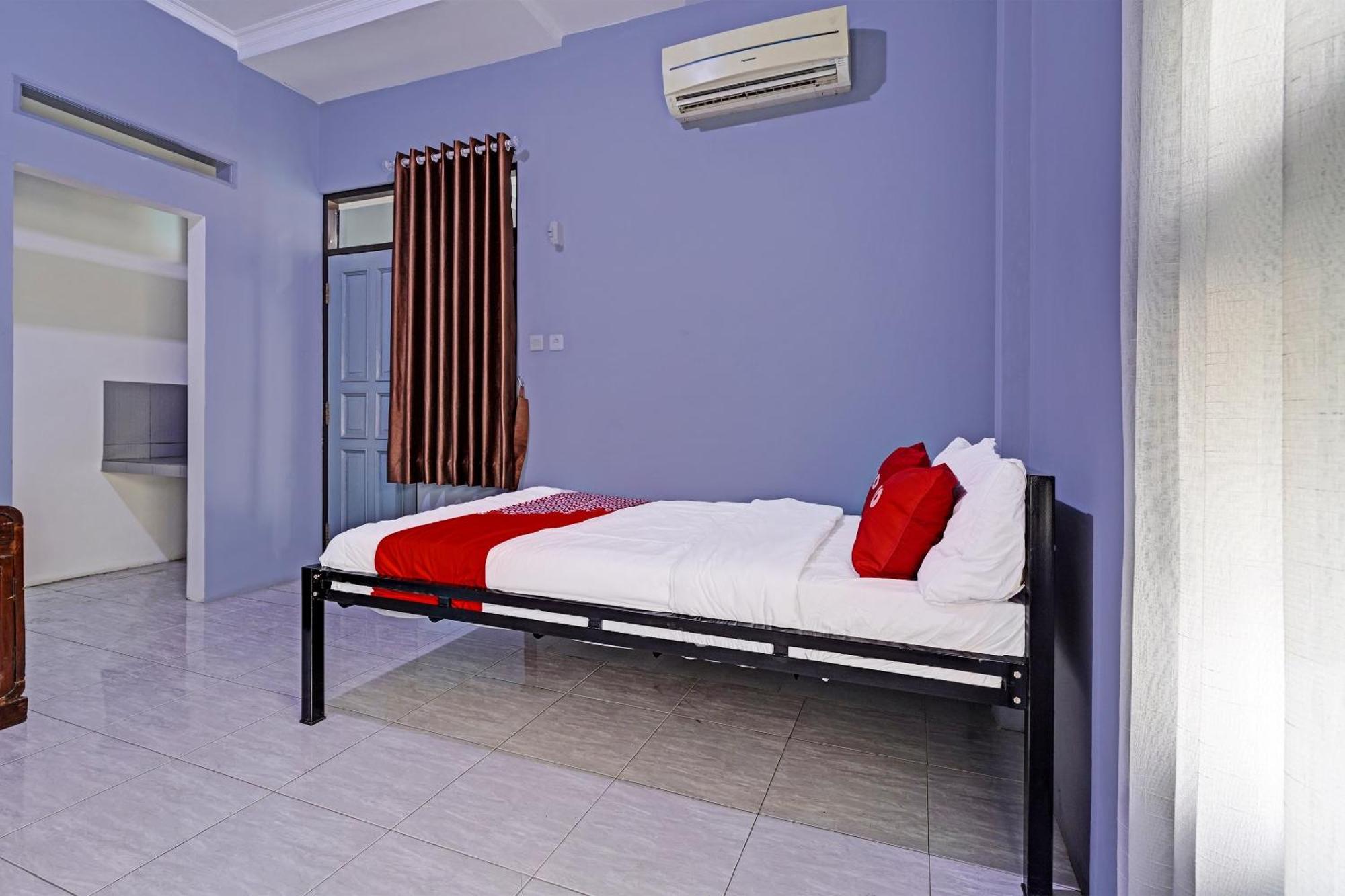 Oyo Life 91592 Aaliya Guest House Syariah Lebakwangi Екстериор снимка