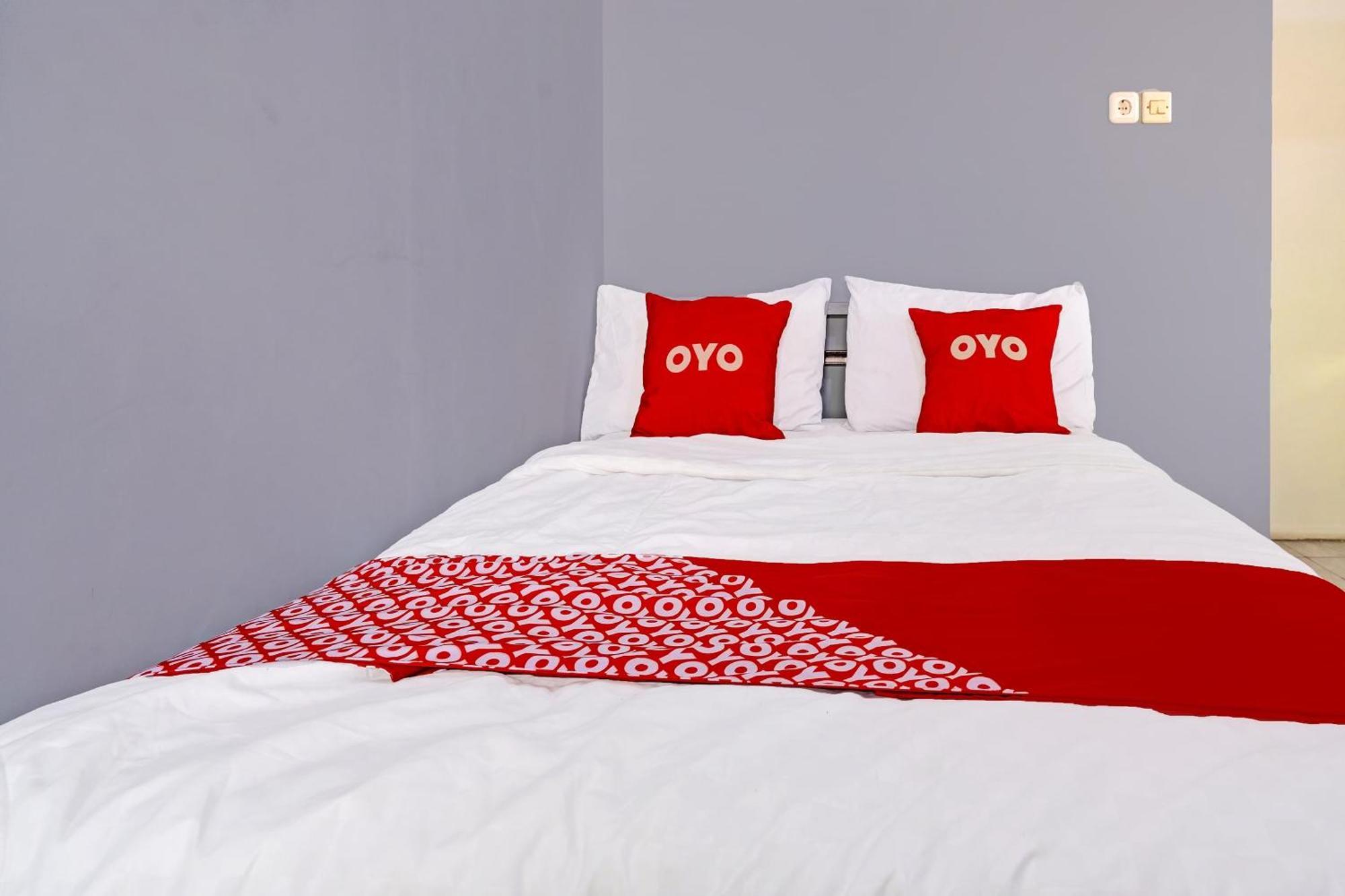 Oyo Life 91592 Aaliya Guest House Syariah Lebakwangi Екстериор снимка